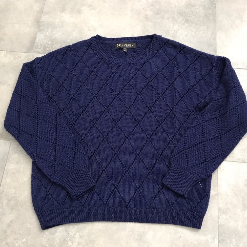 everly navy knit crew neck sweater M