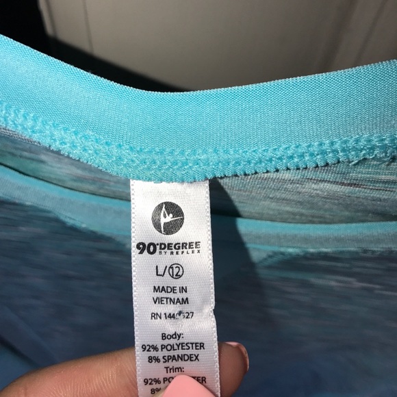 athletic long sleeve - Picture 3 of 4