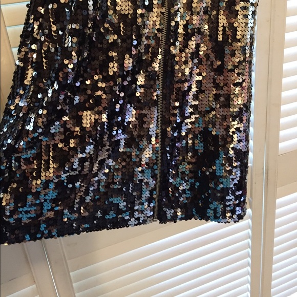 NWT SPEECHLESS SEQUINED MINI-DRESS Size 5 - Picture 5 of 8