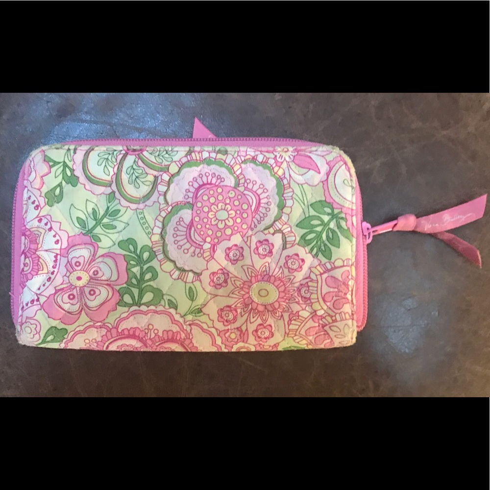 MAKE OFFER! Authentic Vera Bradley Wallet/Wristlet