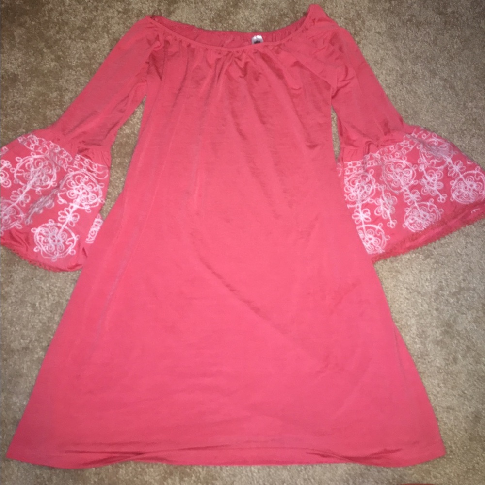 Super cute boutique dress!