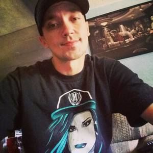 Meet your Posher, Dustin