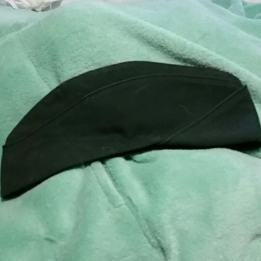 Girls Army cap size 21 &1/2, dark green