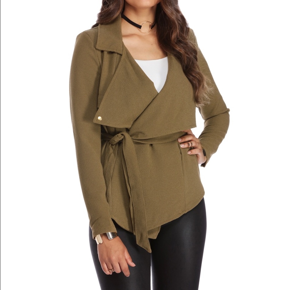 Olive Trench Coat ✨