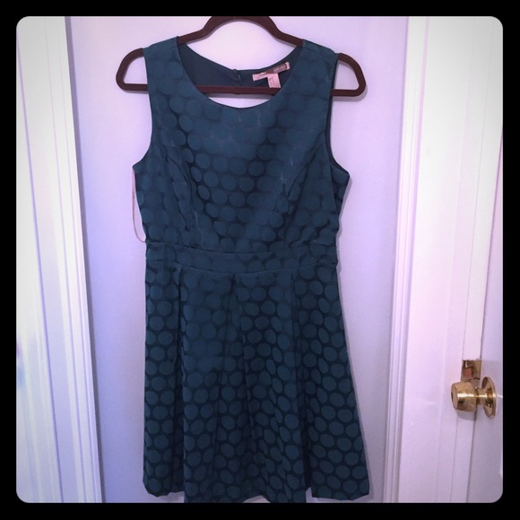 forever 21 contemporary Dresses & Skirts - Green empire waist flattering dress