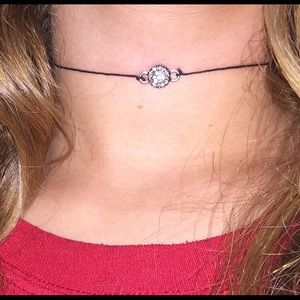 Choker necklace