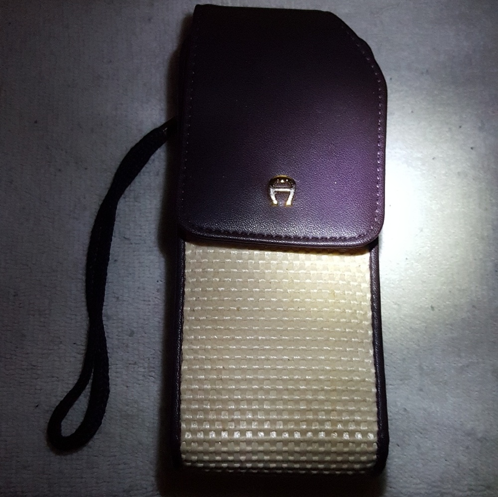 Etienne Aigner Case