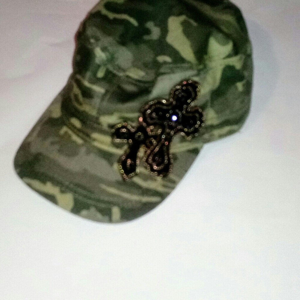 Camo Cross Hat