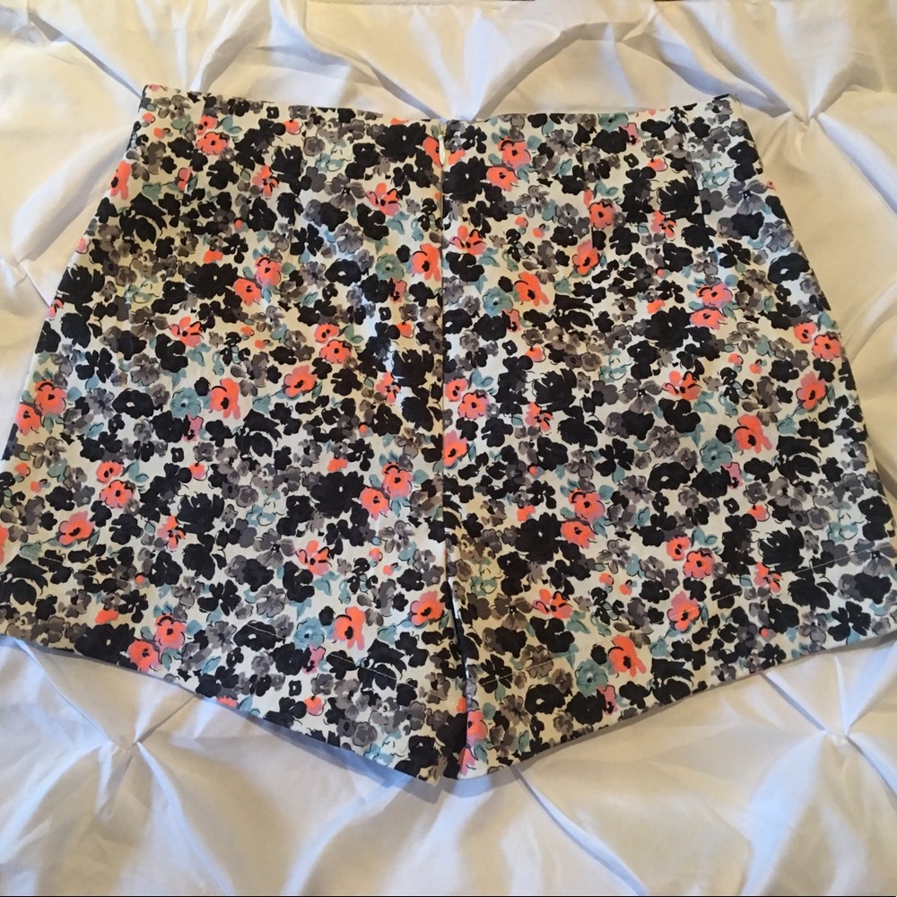 High-Waisted Floral Shorts