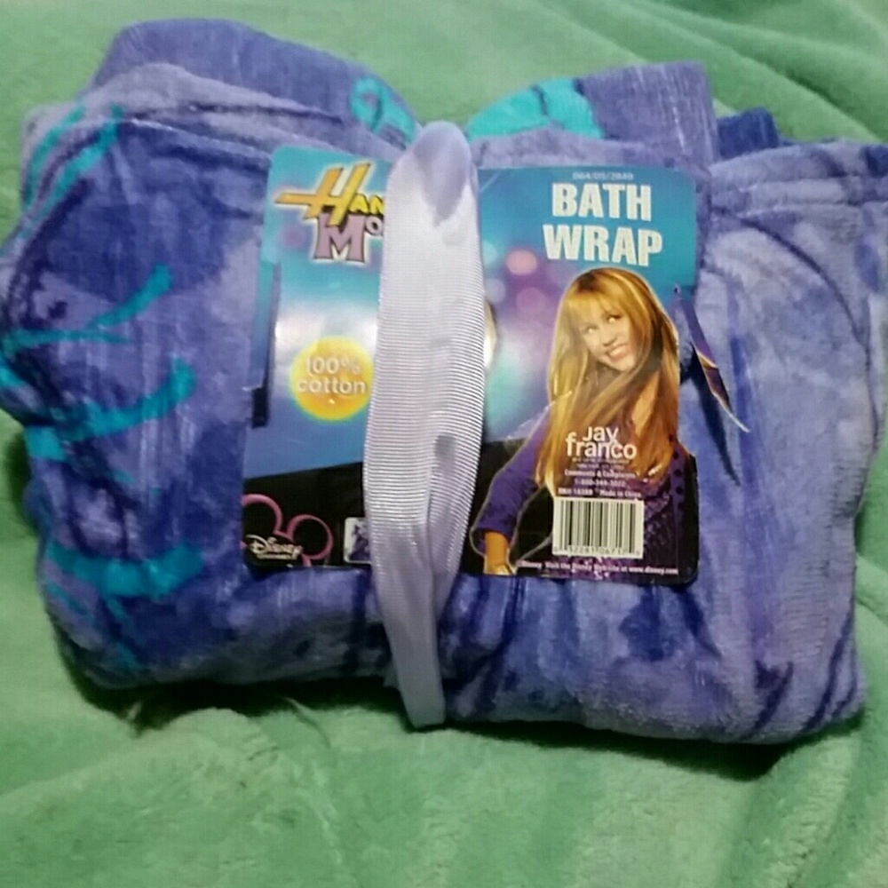 Hanna Montana Bath Wrap, never opened
