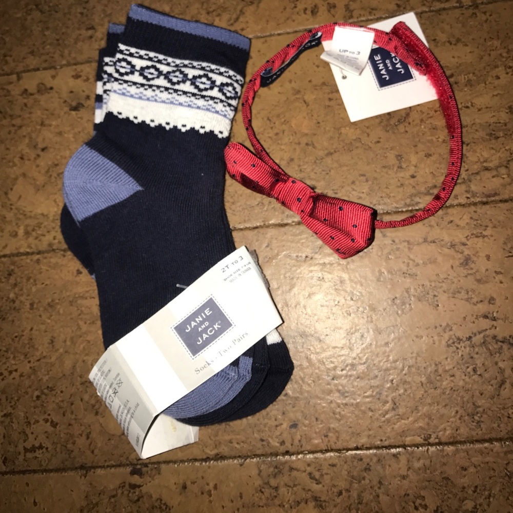 NWT Janie and Jack socks and bow tie