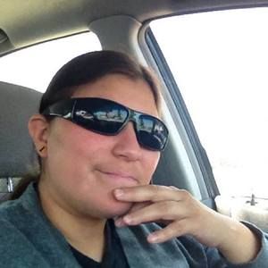 Meet your Posher, Myra