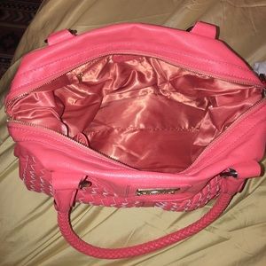 Coral shoulder bag, from buckle