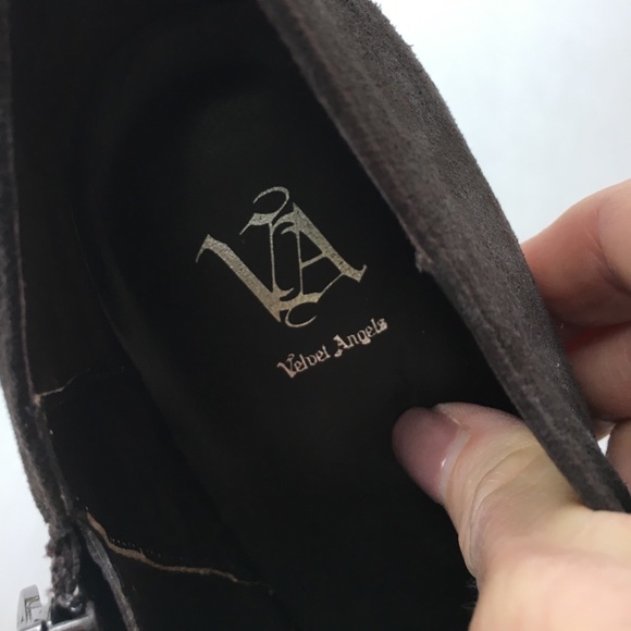 Velvet Angels suede platform Booties - Picture 6 of 8