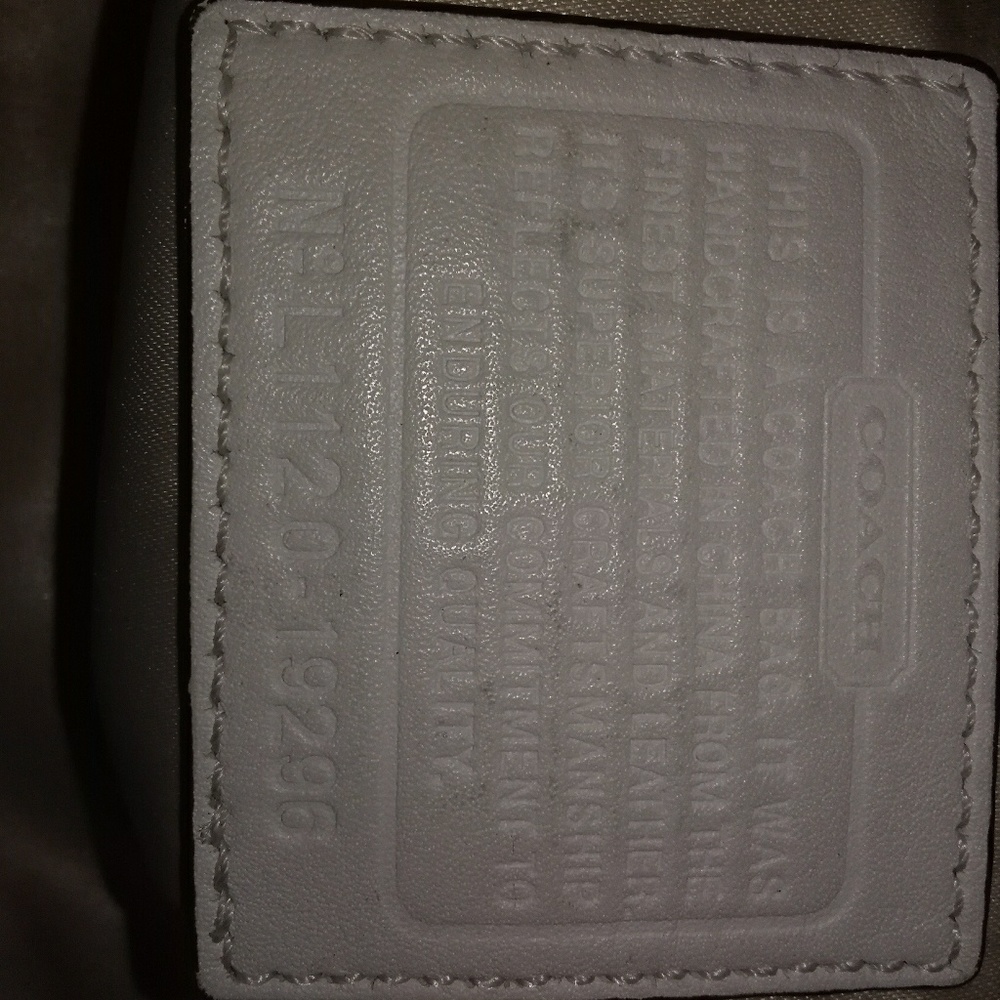 Authentic coach - Picture 3 of 3