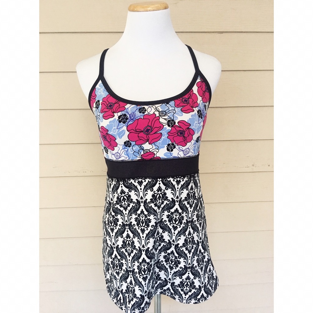 Soybu Athletic Floral Damask Print Top