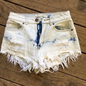 Acid wash Bullhead shorts ! "Mom short" style.