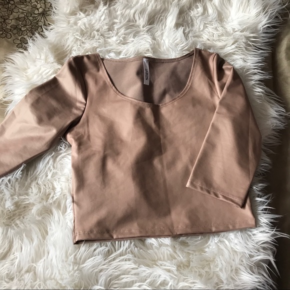 Blush/ Nude pleather crop top - Picture 2 of 3
