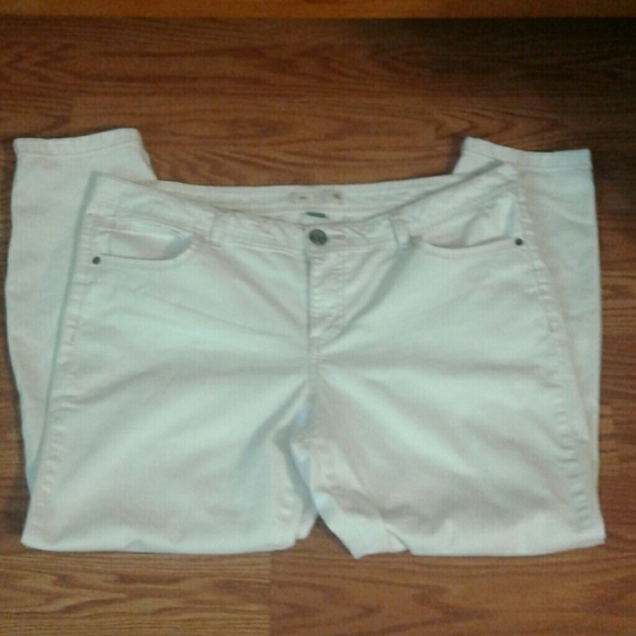 ❤️5/$25 Route 66 Classic Fit White Jeans - Picture 1 of 5