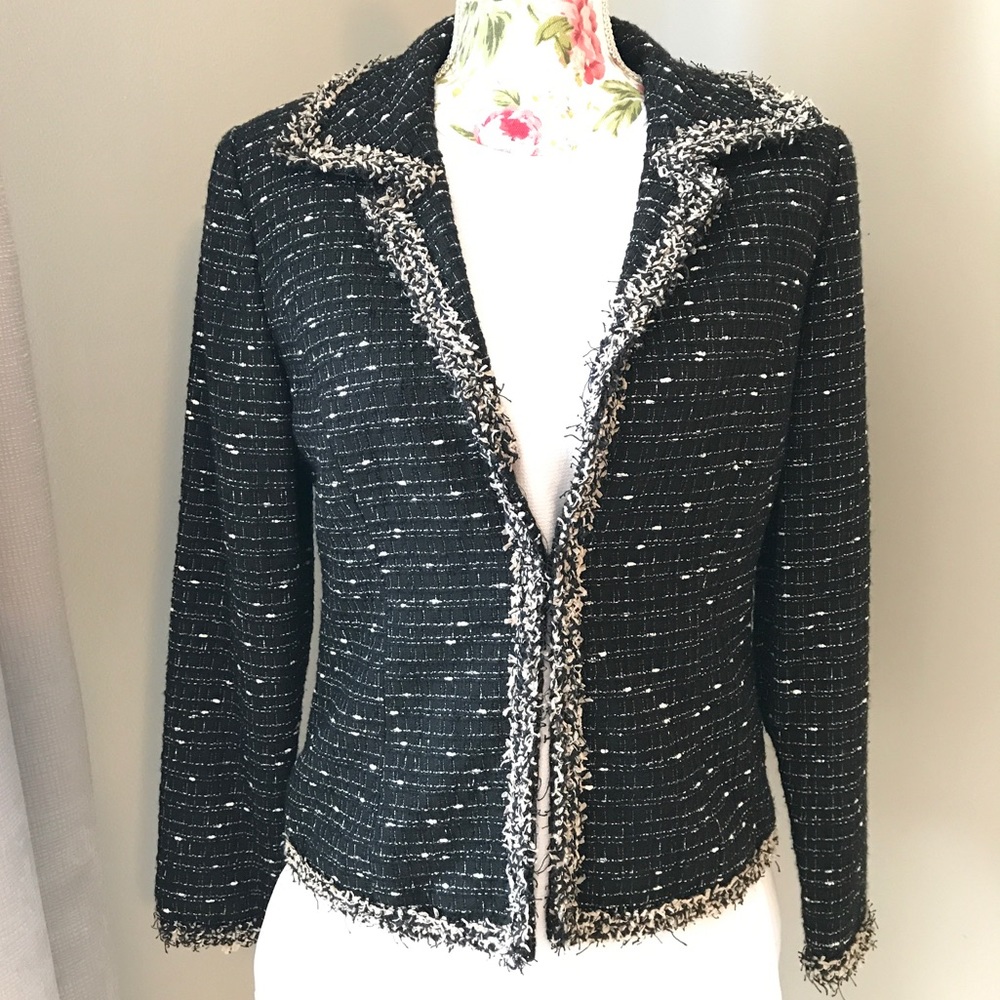 NEIMAN MARCUS blazer size 4