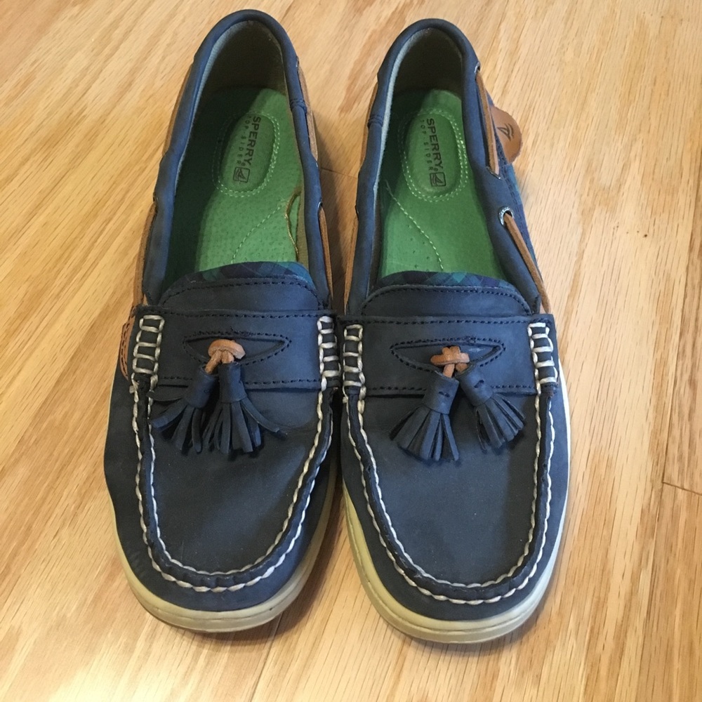 Sperry slip on