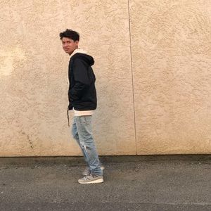 Meet your Posher, Adrian