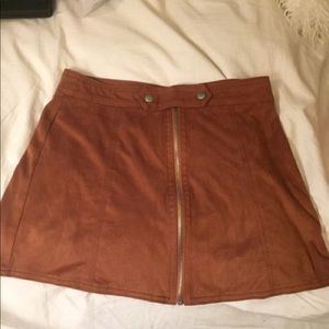 American eagle tan suede skirt