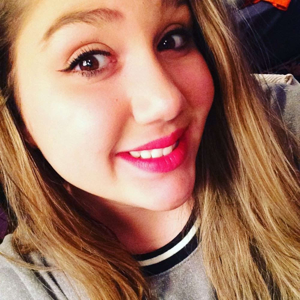 Meet your Posher, Alie