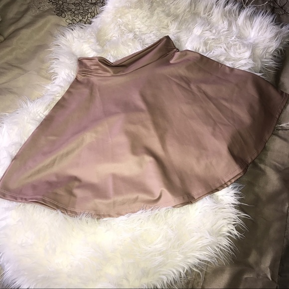 Blush/ Nude Skater skirt - Picture 2 of 2