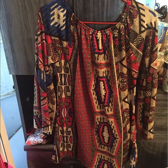 Multi colored bell sleeve tunic size s/m - Picture 2 of 3