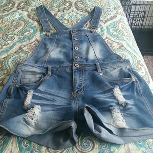 Overalls. Jean shorts