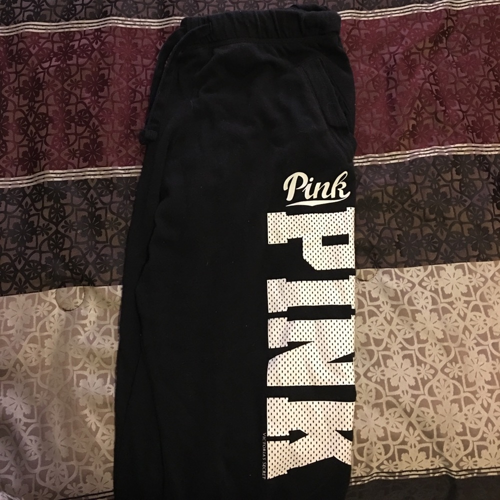 Black Victoria's Secret PINK boyfriend sweatpants!