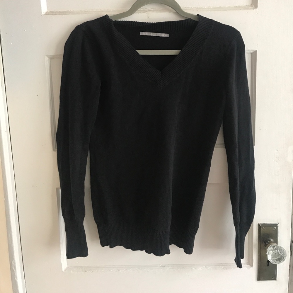 Finish Black sweater