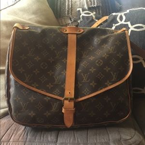 Authentic Vintage Louis Vuitton Saumur 35