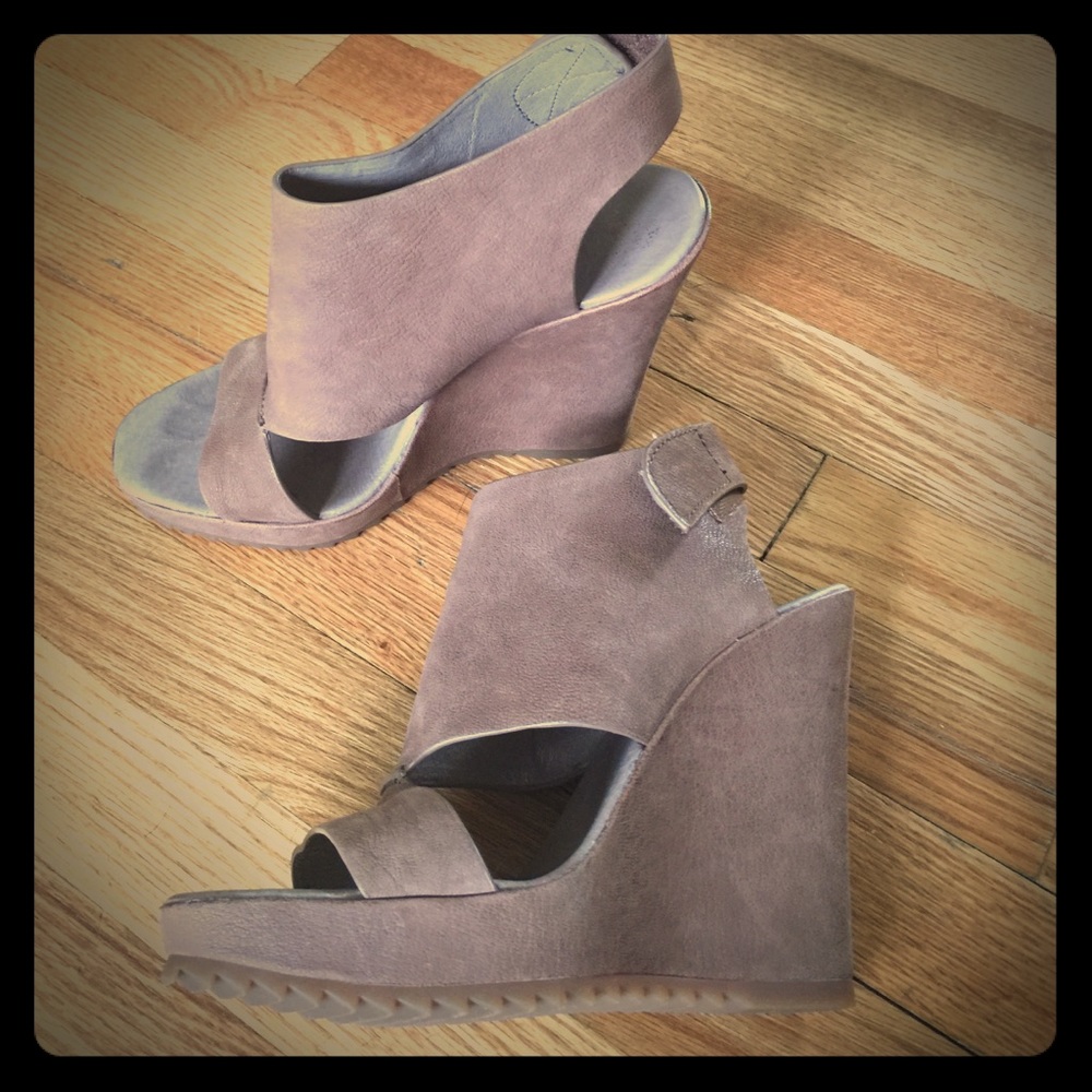 Vince Camuto wedges