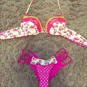 Beach Bunny Swimwear floral push-up bikini