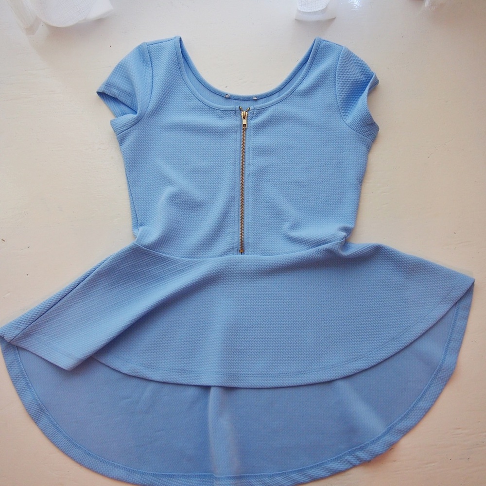 Baby blue top