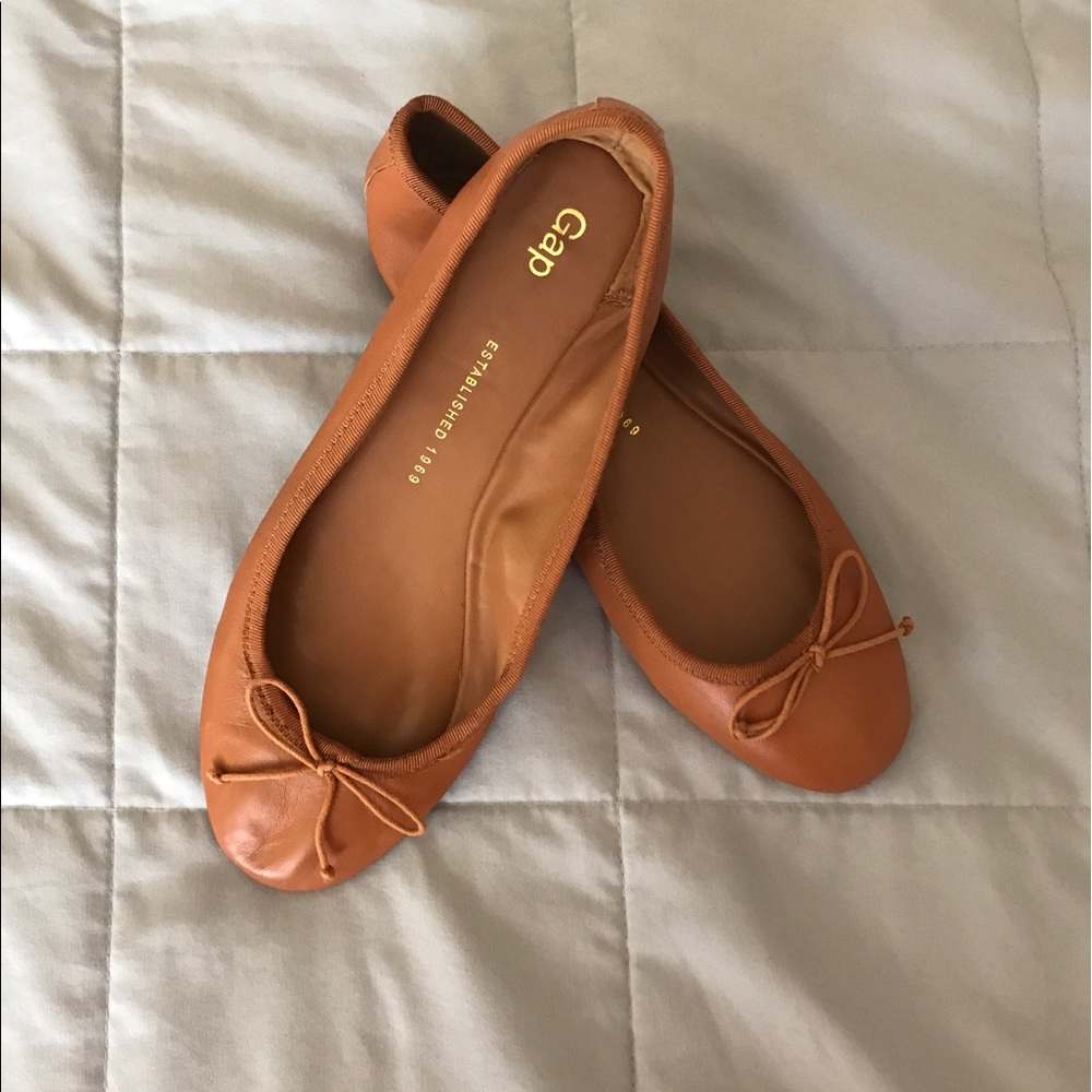 Gap ballet flats