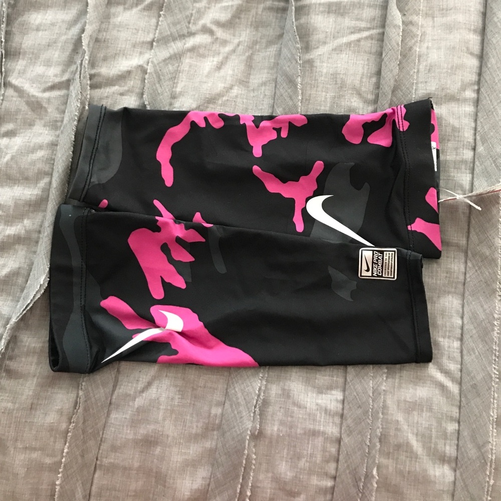 Nike elbow sleeves