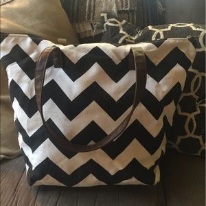 Black and White Chevron Tote