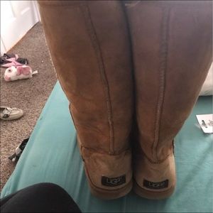 Light brown uggs