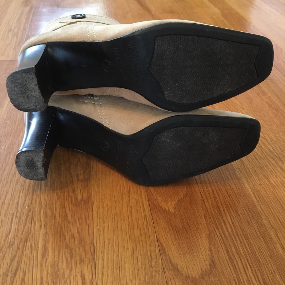 Tan Suede Boots with 3" heel - Picture 6 of 8