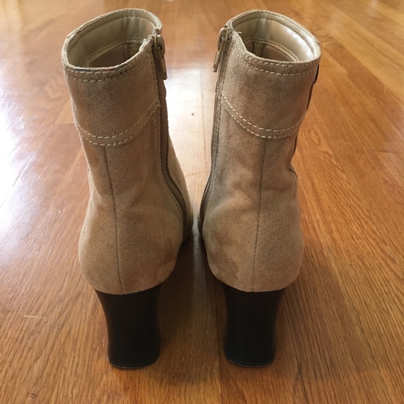 Tan Suede Boots with 3" heel - Picture 5 of 8