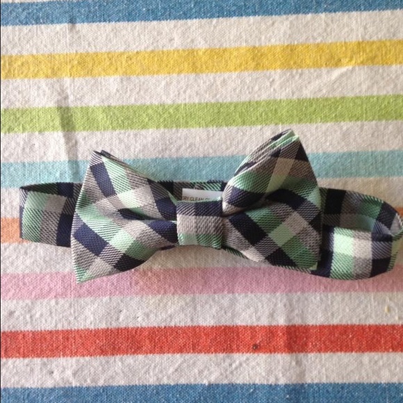 Other - Toddler bowtie with blue and green plaid