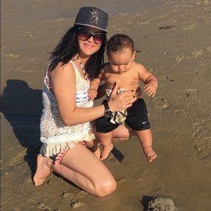 Meet your Posher, Mirla