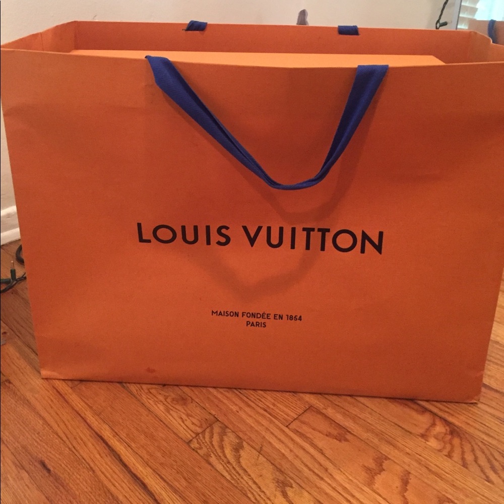 Meet your Posher, Esteban