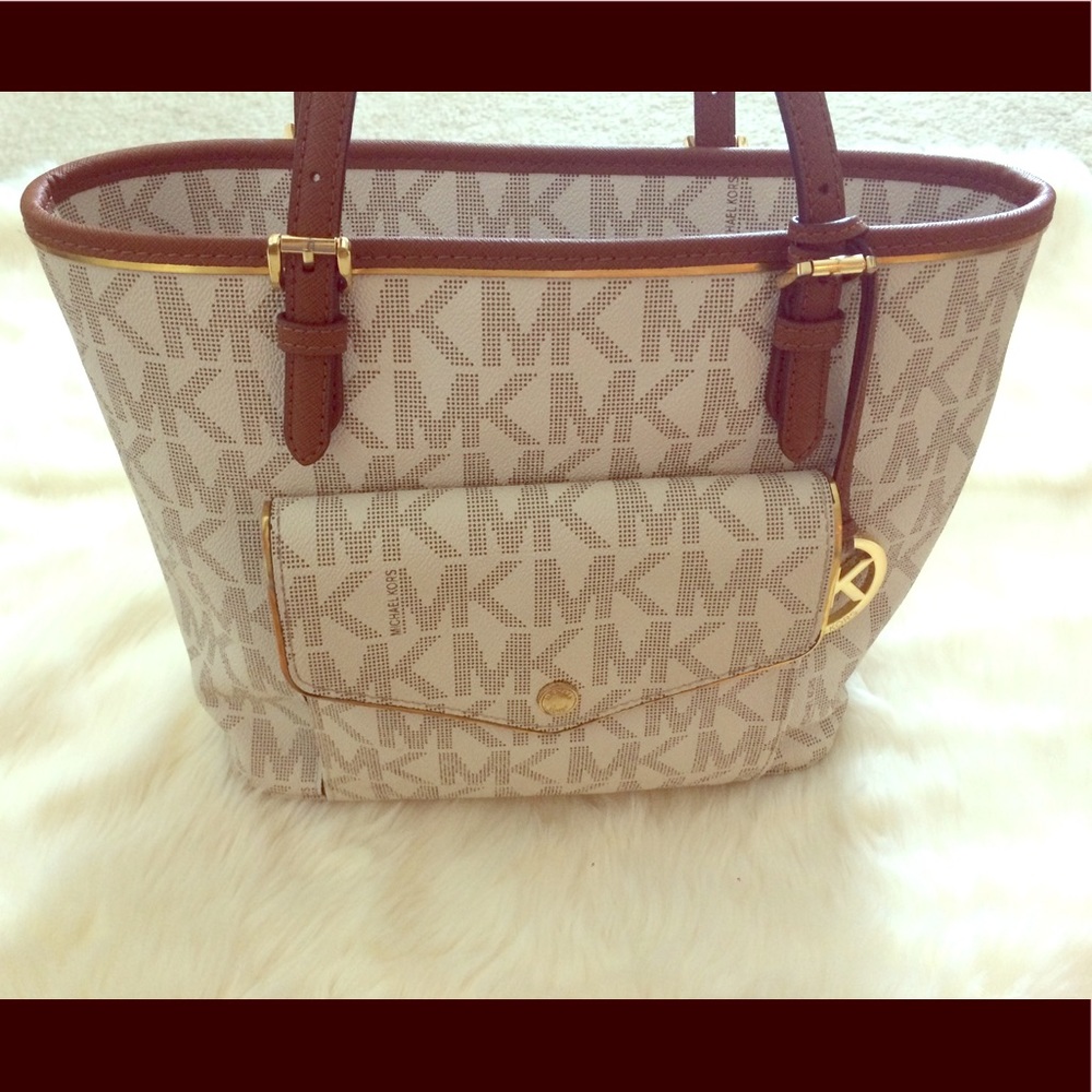 Michael Kors vanilla tote 🌸