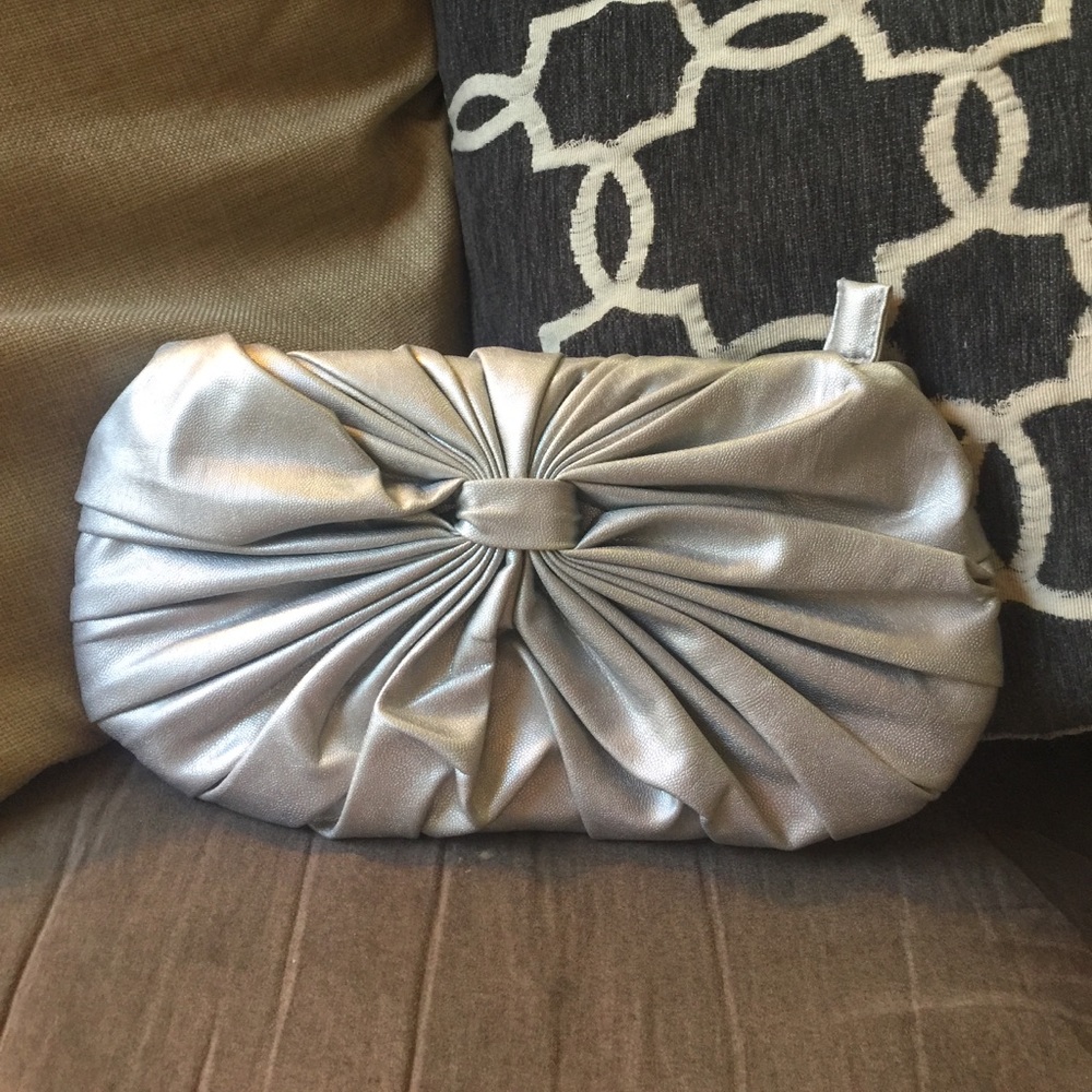 Silver Clutch