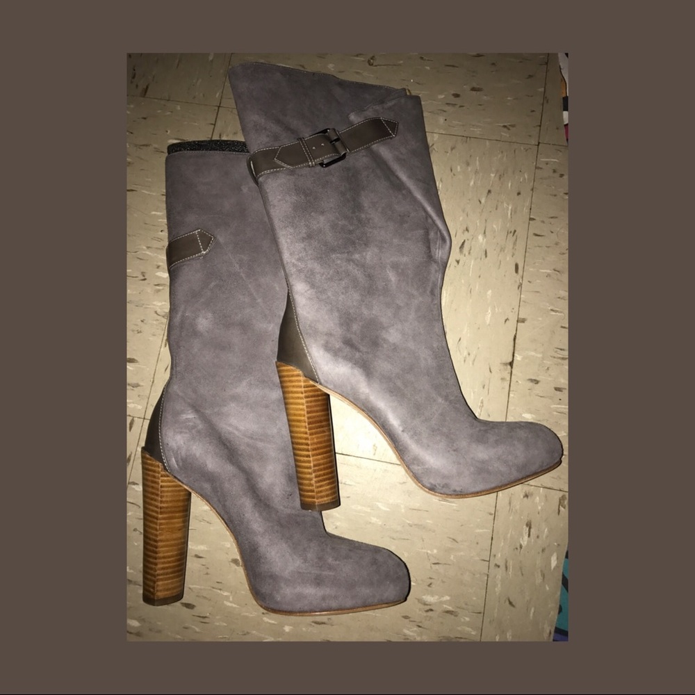 Boutique 9 Suede boots. 6