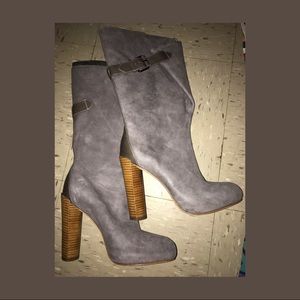 Boutique 9 Suede boots. 6